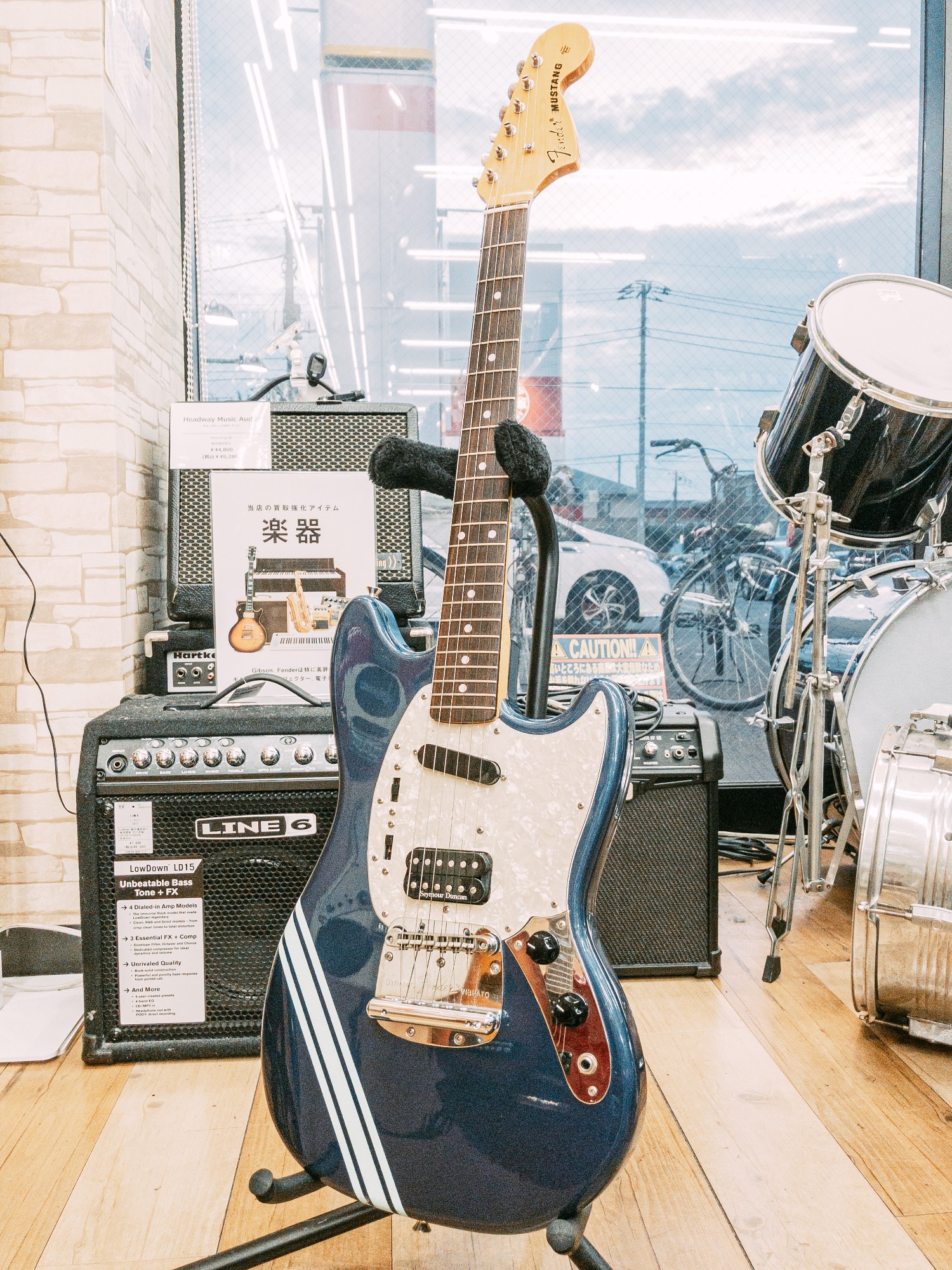 Fender Japan カート・コバーン シグネイチャーのムスタング KC-MGが