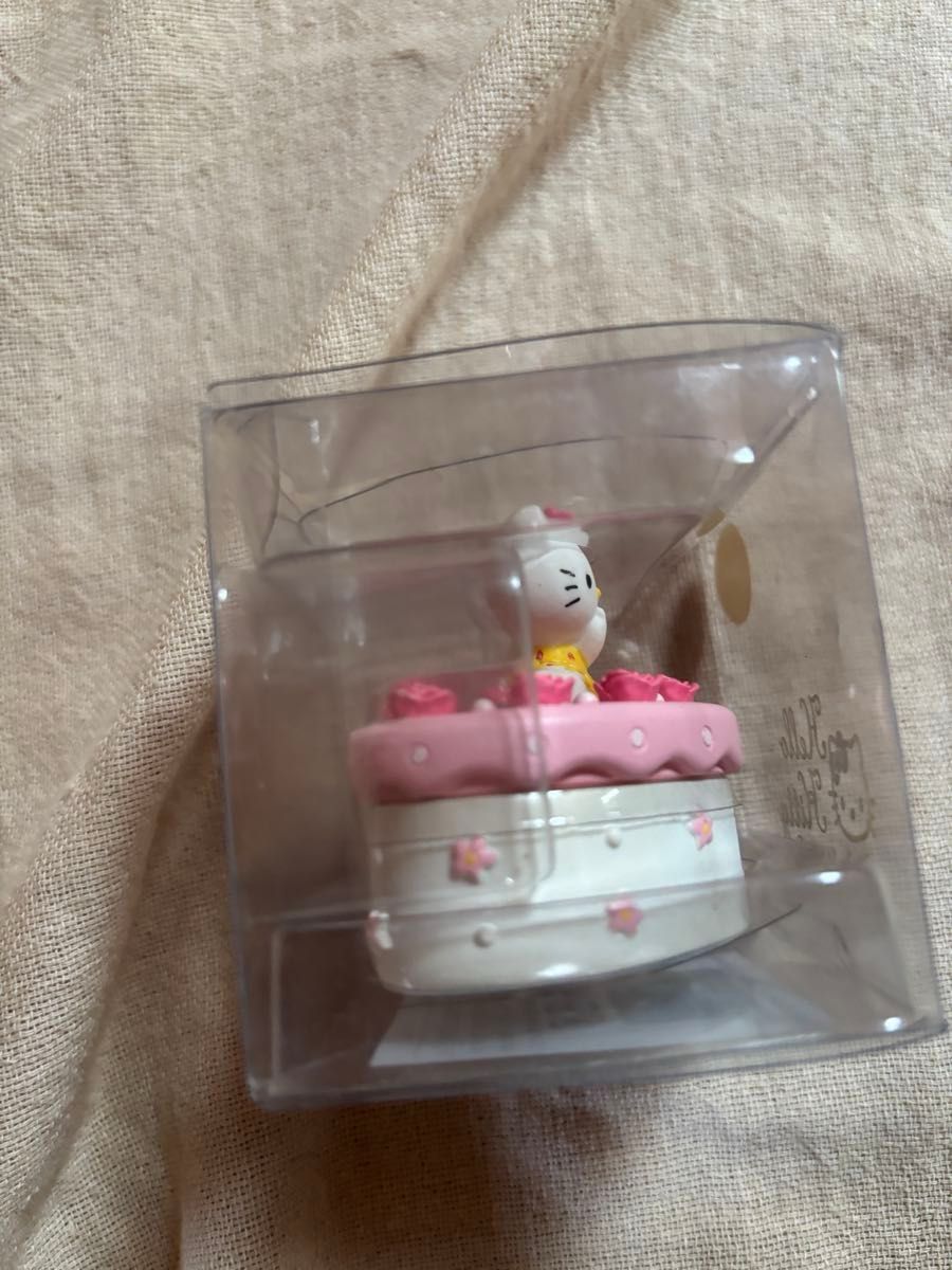 サンリオ ハローキティ 小物入れ ハートケーキ 陶器 レトロ 2004年