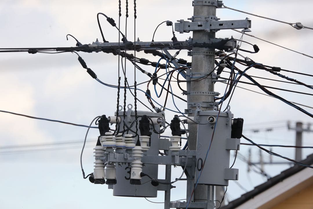 SIGMA 150-600mm f/5-6.3 DG ズームレンズ