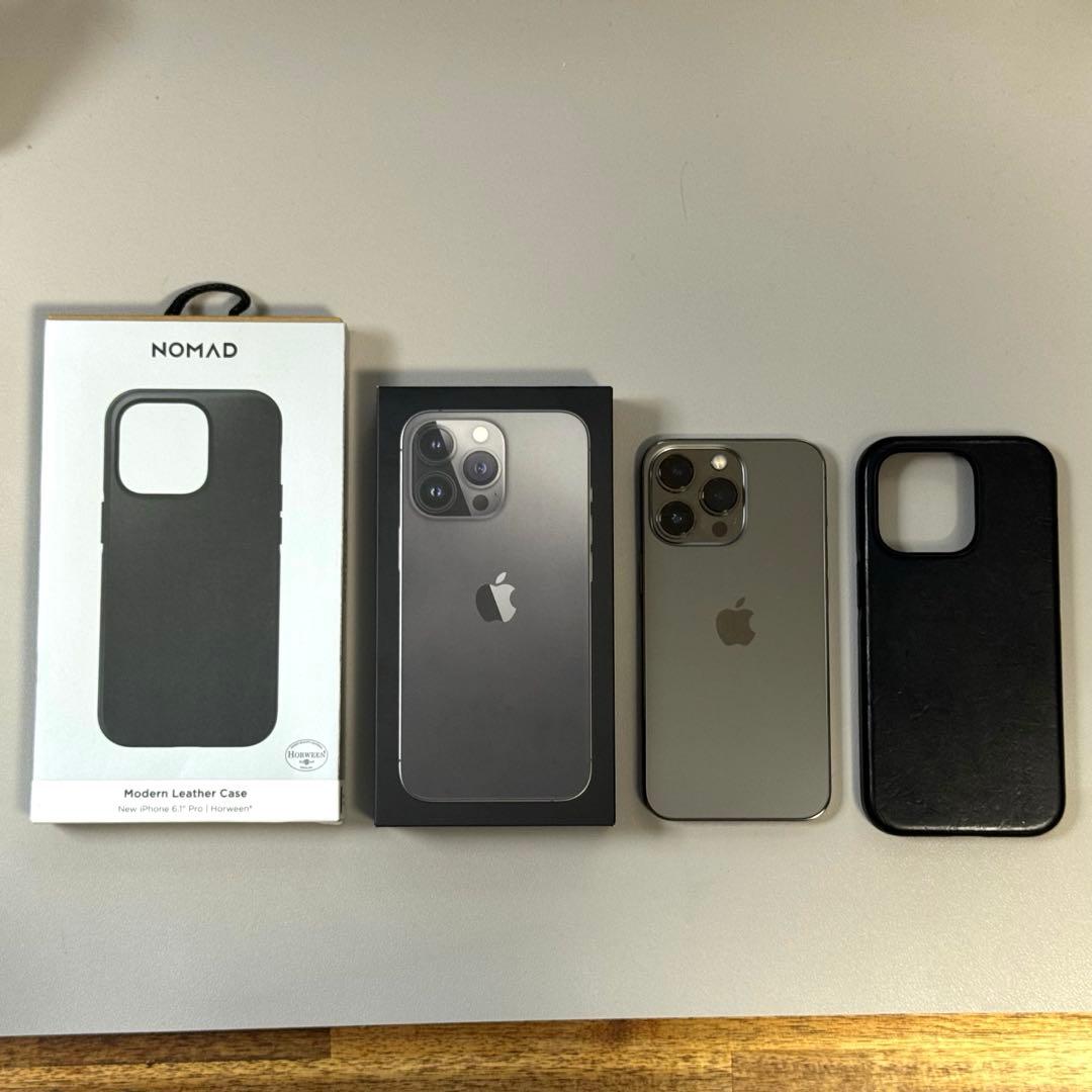 ケース付き美品AppleiPhone 13Pro 256GB グラファイト本体 Amazon | 【整備済み品】 Apple iPhone 13 Pro 256GB グラファイト SIM