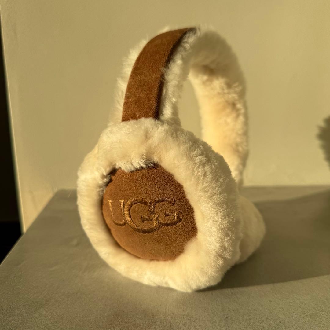 【人気カラー】【純正箱付き】UGG アグ シープスキン イヤーマフ チェスナット 正規品【新品タグ付き】UGG アグ シープスキン イヤーマフ チェス
