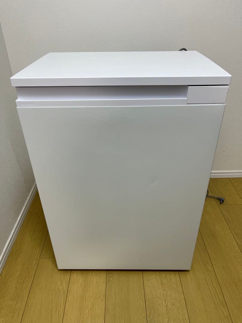 IUSN-7A-W 冷凍庫66L 2023年製 アイリスオーヤマ 奥行スリム冷凍庫 66L IUSN-7A-W ホワイト 冷凍食品